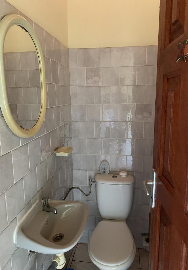 Hebergement Mouchas F4 - Dans Villa Les Polycias Sainte-Luce Dış mekan fotoğraf